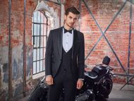 Smoking nero baggi cerimonia slim fit completo di panciotto e papillon