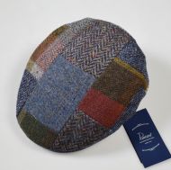 Berretto panizza blu a patchwork in lana donegal tweed