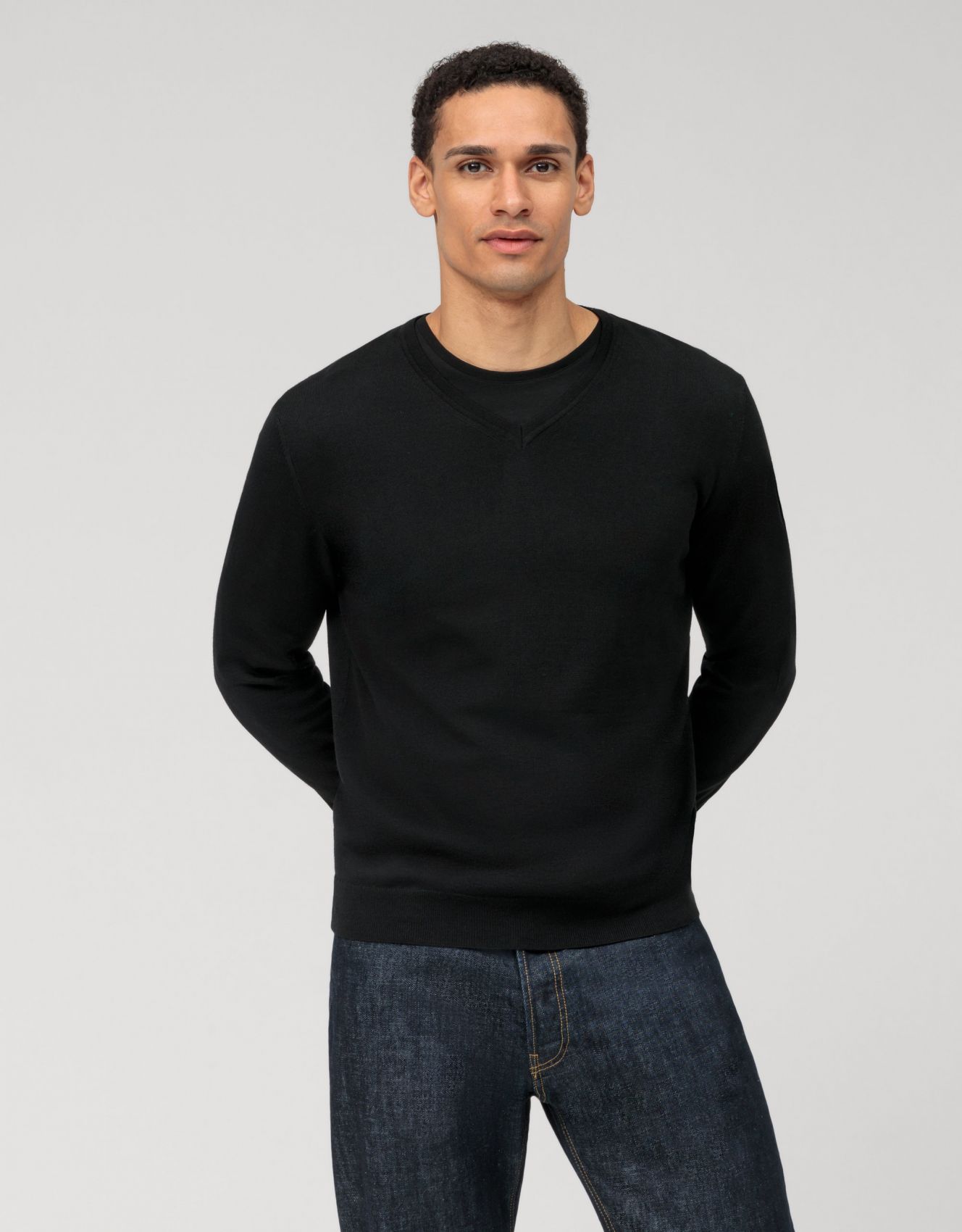 Men's Olymp V-neck Jersey Black - Extrafine Merino Wool Men's clothing