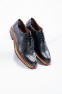 Scarpa stringata elegante nera cavani 