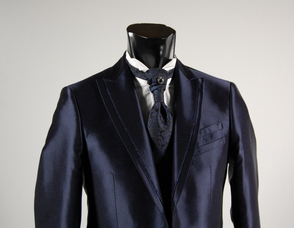 Cravatta sposo abito blu store